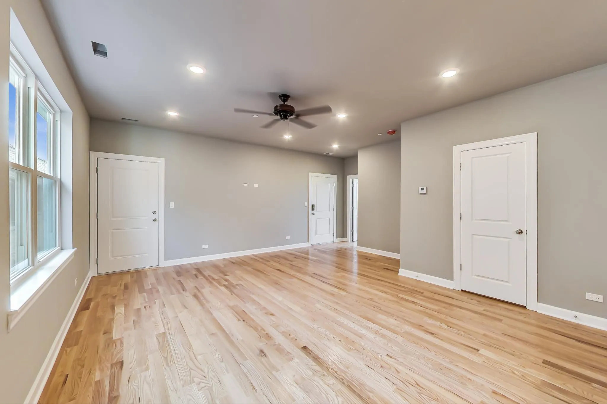 6132 S Kimbark Ave, ,  60637, USA 60637-unit#1W-Chicago-IL