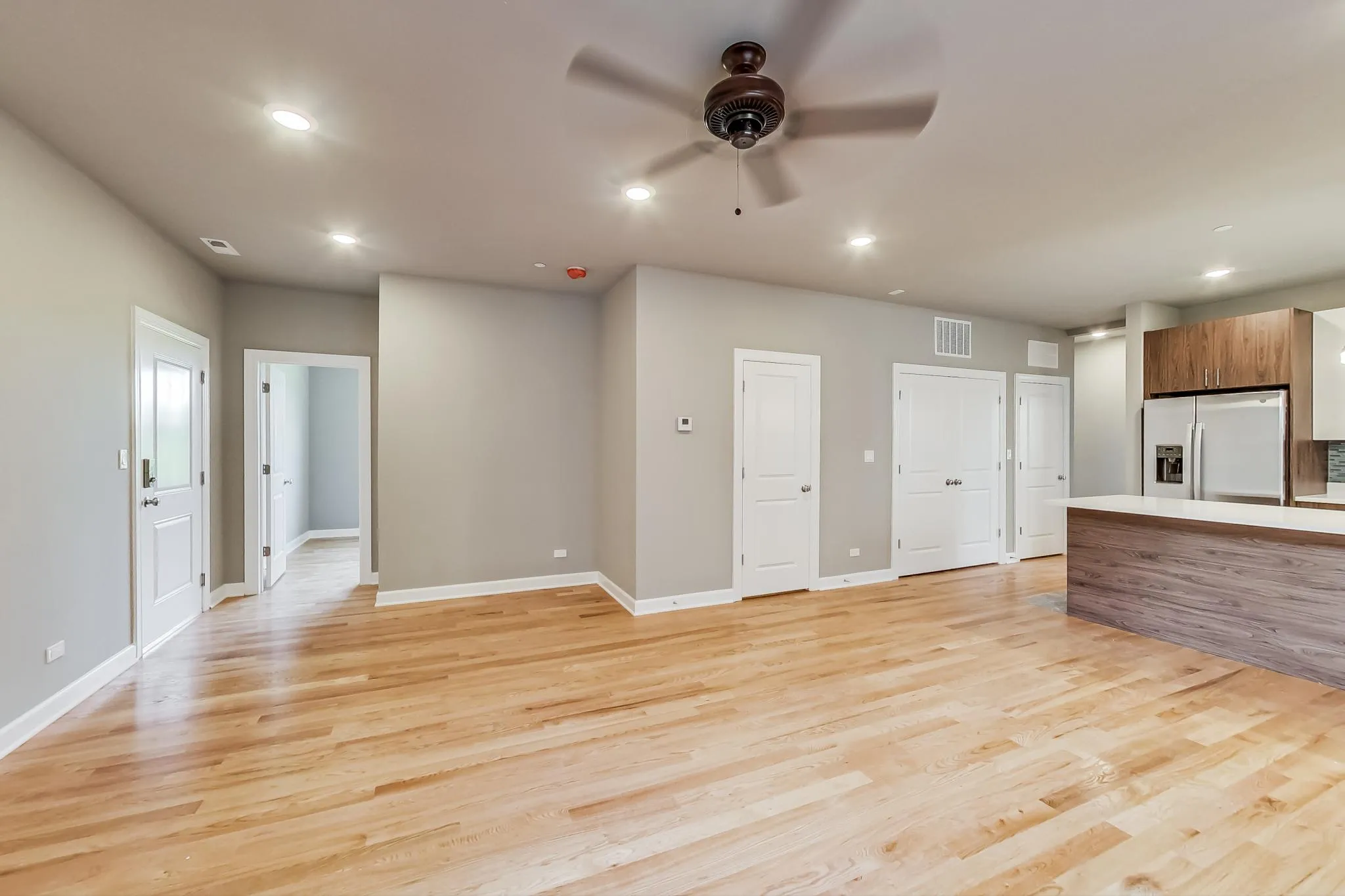 6132 S Kimbark Ave, ,  60637, USA 60637-unit#1W-Chicago-IL