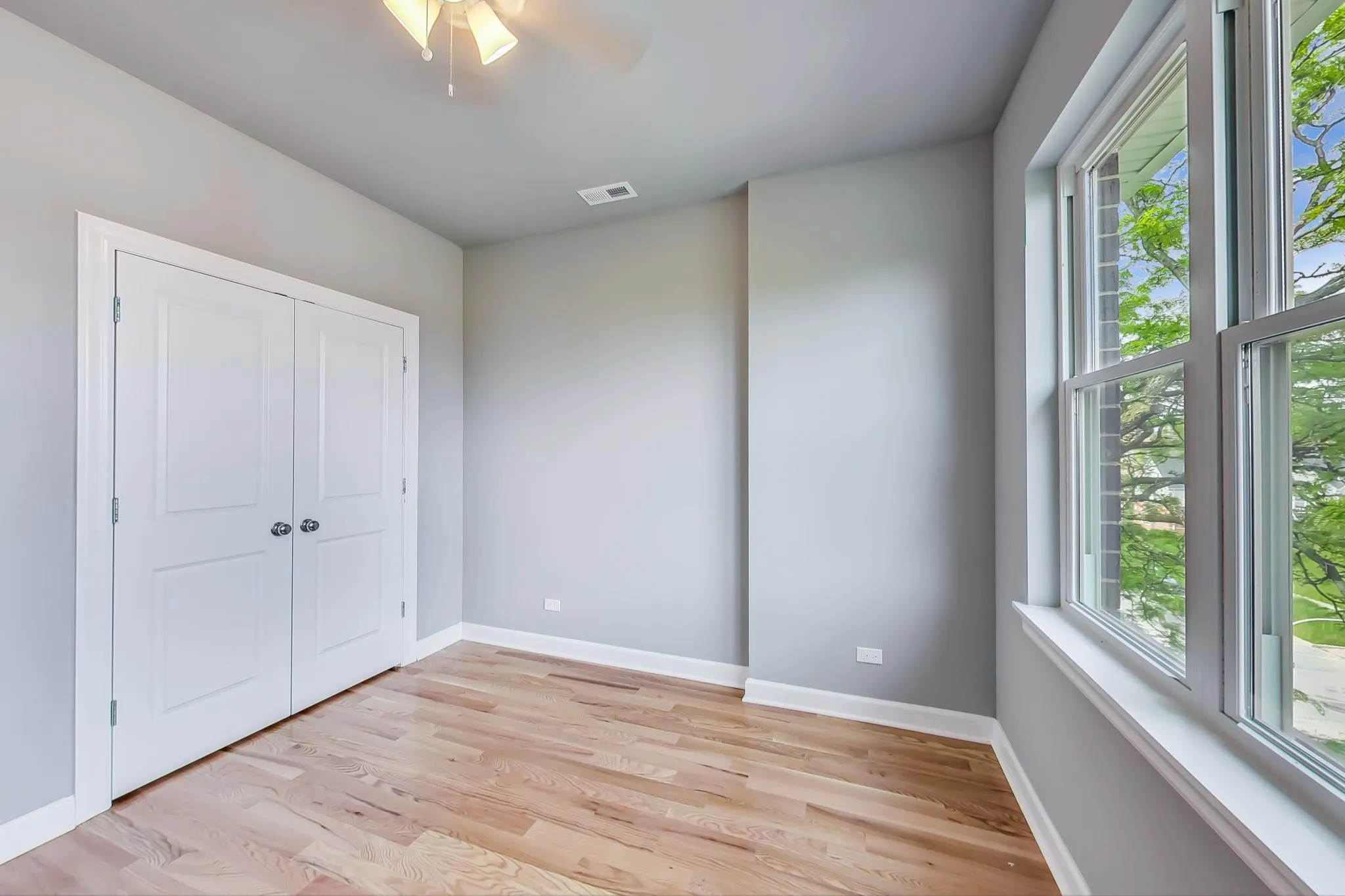 6132 S Kimbark Ave, ,  60637, USA 60637-unit#1W-Chicago-IL