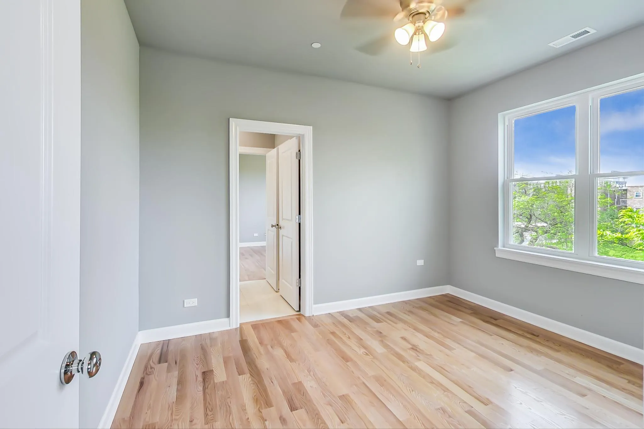 6132 S Kimbark Ave, ,  60637, USA 60637-unit#1W-Chicago-IL