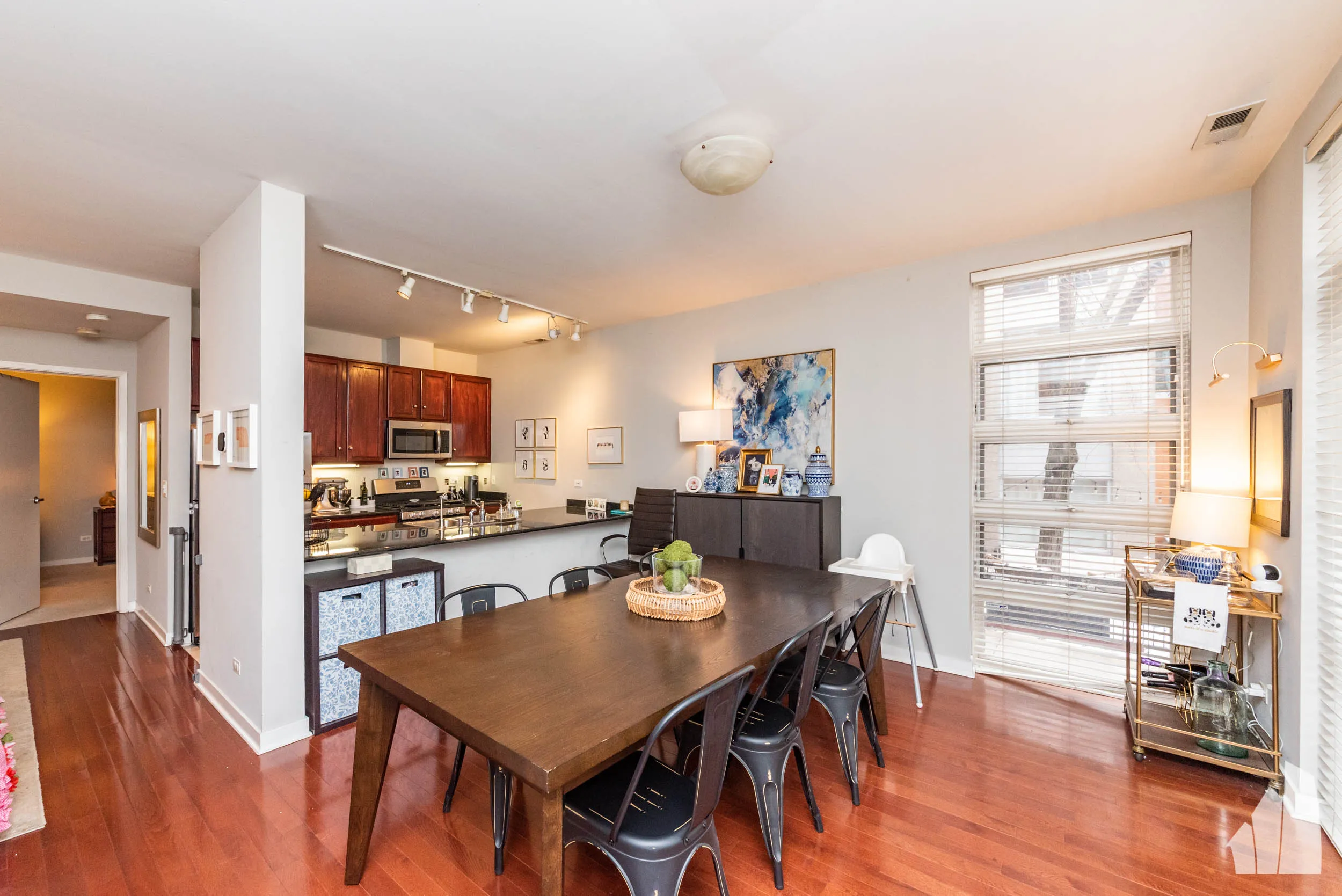 23 N Racine Ave, ,  60607, USA 60607-unit#406-Chicago-IL