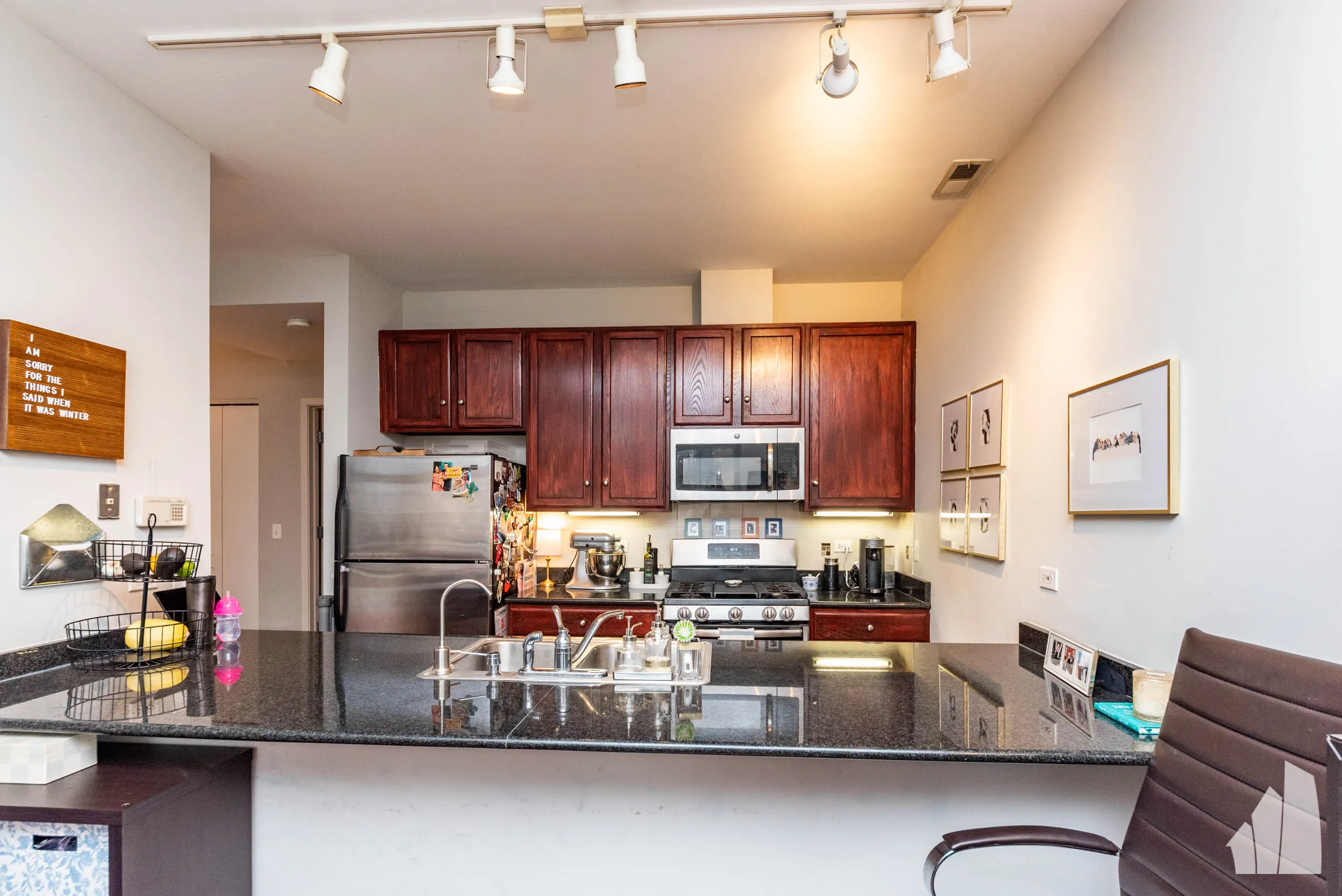23 N Racine Ave, ,  60607, USA 60607-unit#406-Chicago-IL
