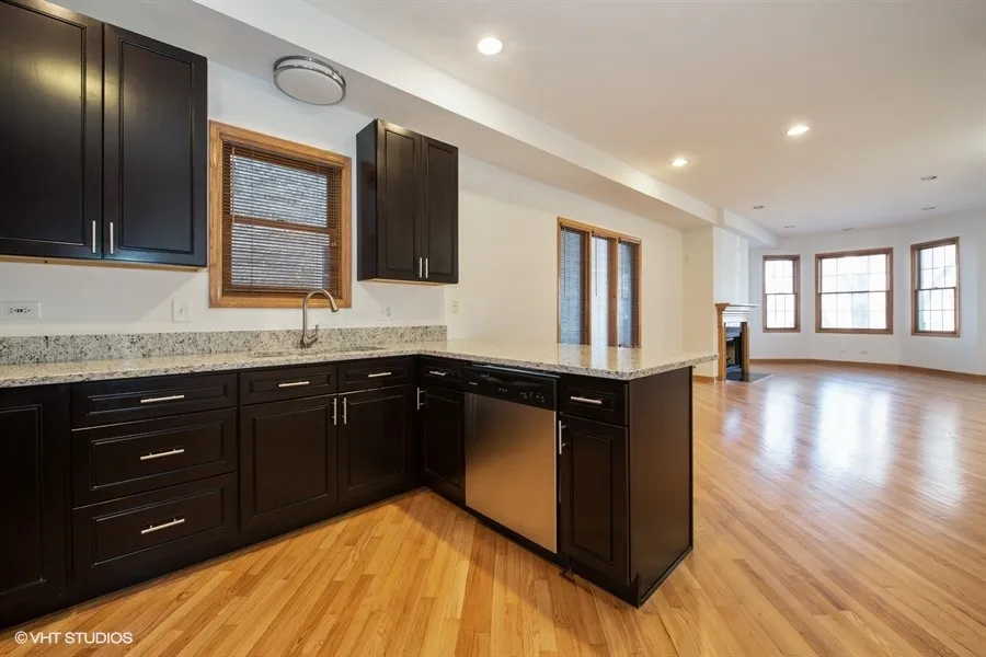 623 W Briar Pl, ,  60657, USA 60657-unit#1-Chicago-IL