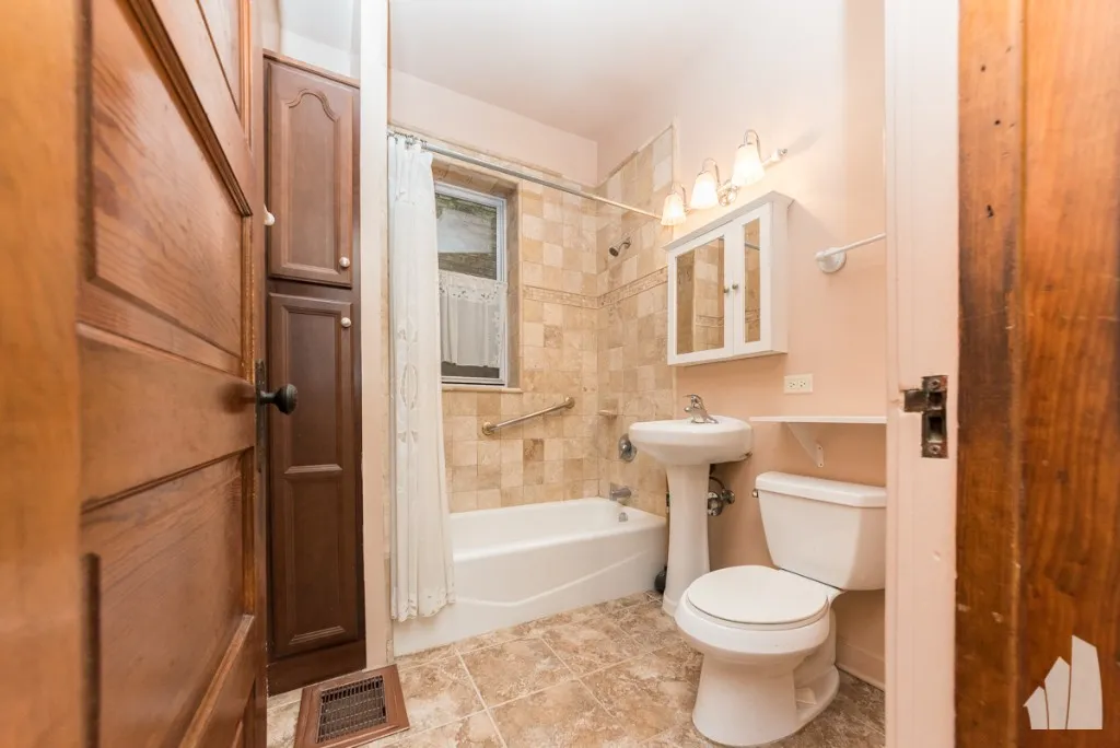 3710 N Damen Ave, , 60618, USA 60618-unit#1-Chicago-IL