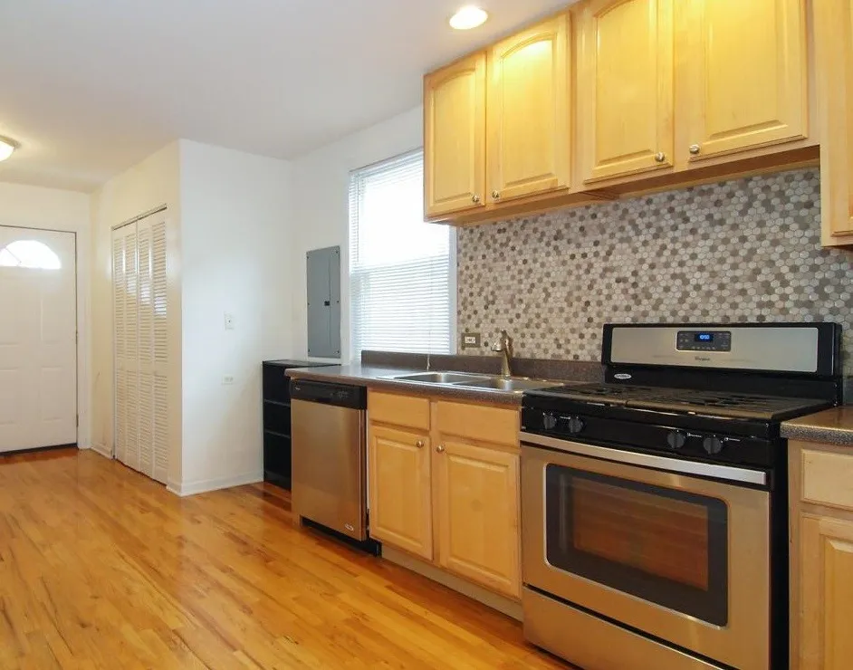 1433 W Oakdale Ave, ,  60657, USA 60657-unit#2-Chicago-IL