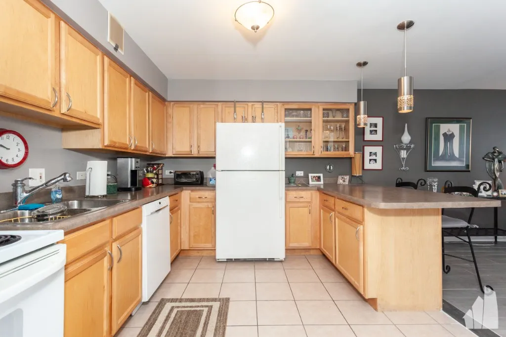 5854 N Kenmore Ave, ,  60660, USA 60660-unit#5A-Chicago-IL