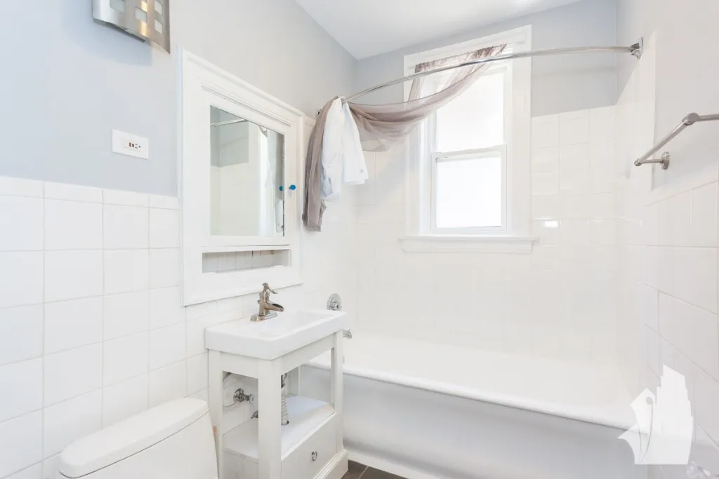 729 W Buckingham Pl, , 60657, USA 60657-unit#7-Chicago-IL