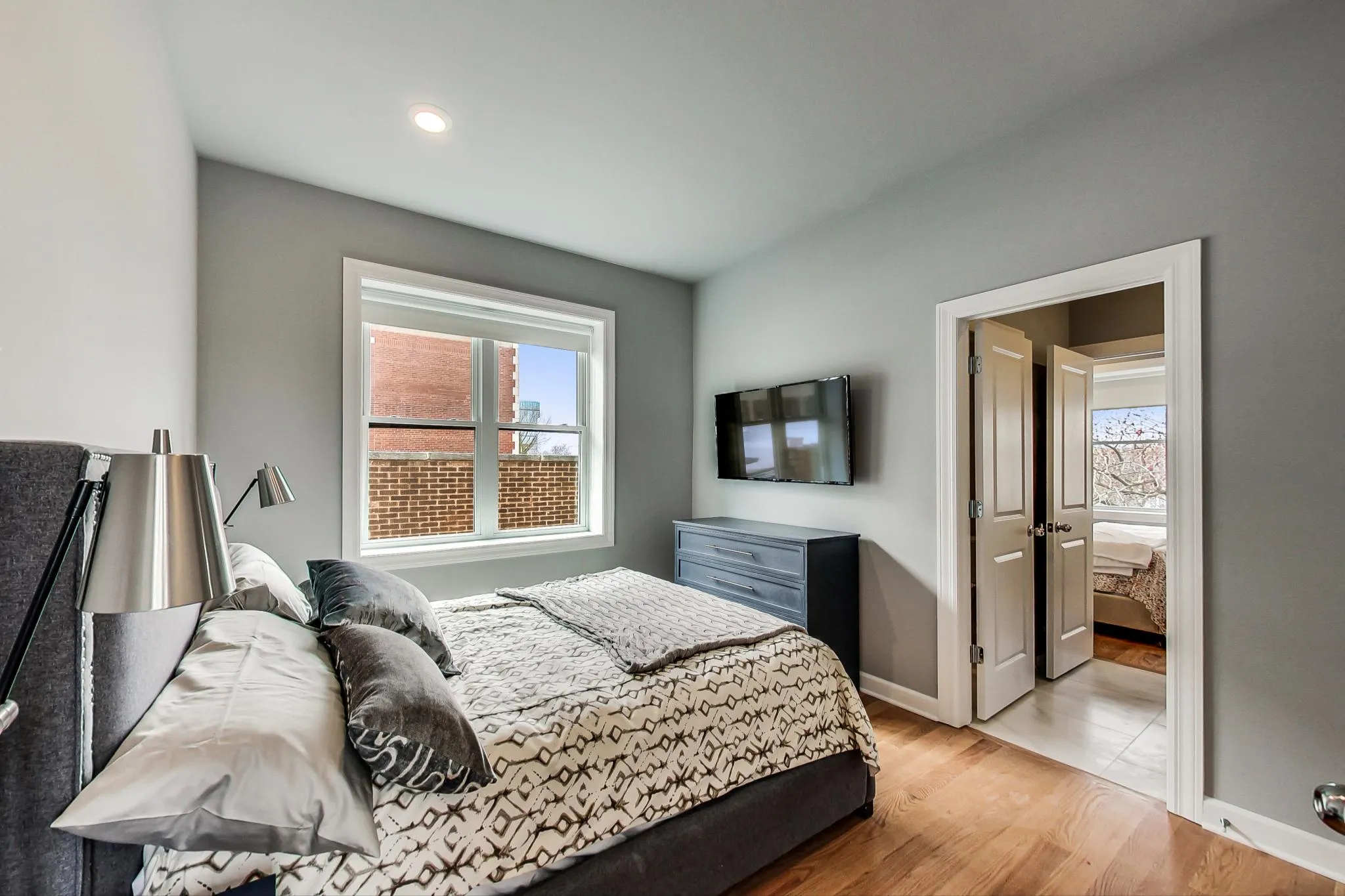 5117 S Kenwood Ave, , 60615, USA 60615-unit#301-Chicago-IL