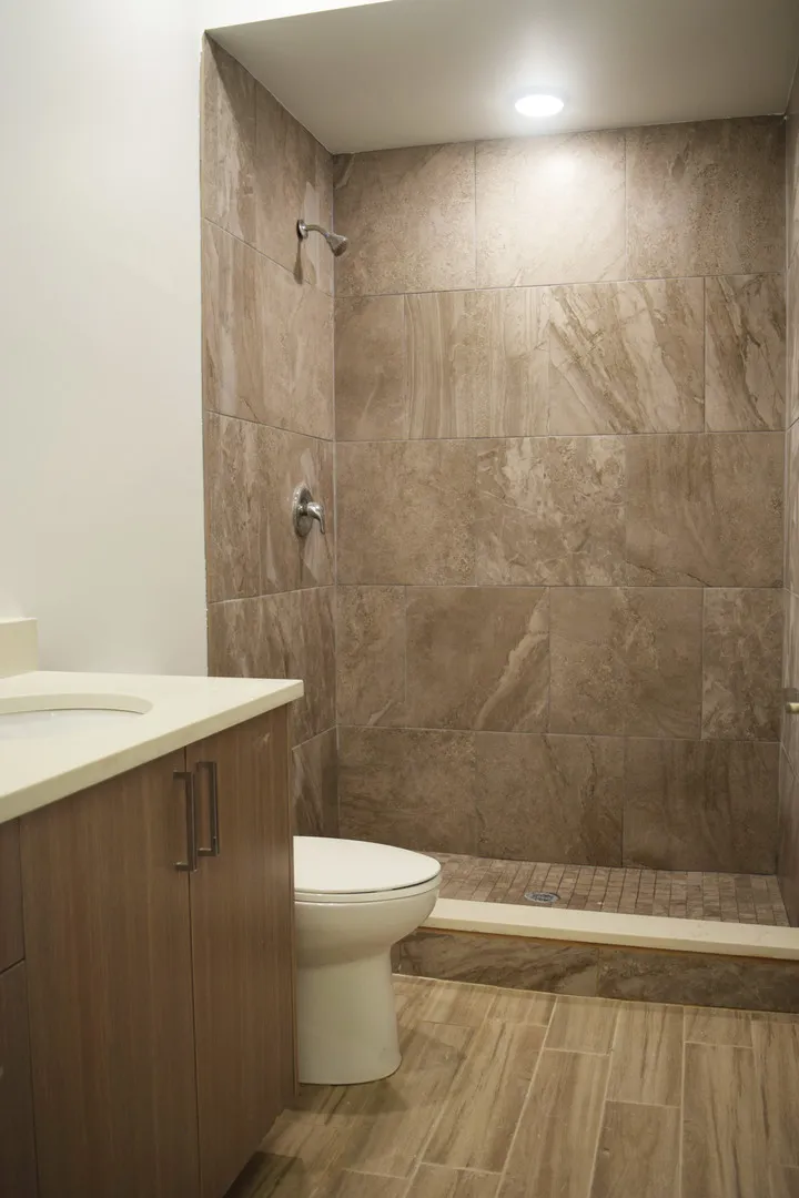 6144 S University Ave, ,  60637, USA 60637-unit#3-Chicago-IL