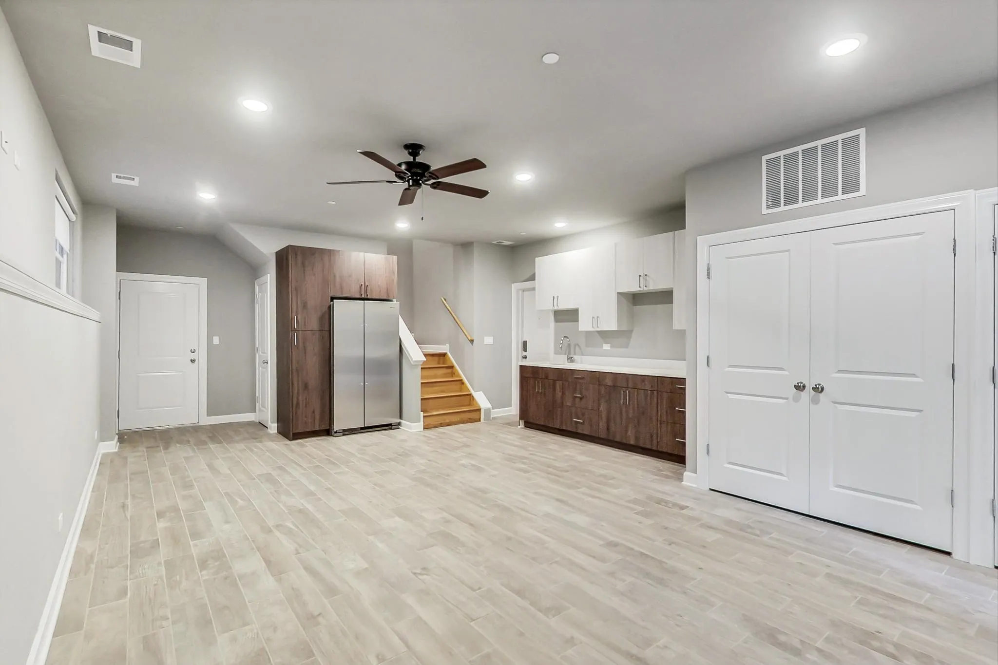 6204 S Kimbark Ave, , 60637, USA 60637-unit#1W-Chicago-IL