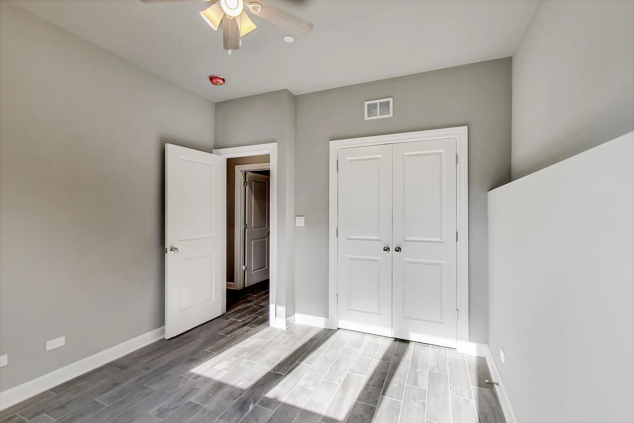 6204 S Kimbark Ave, ,  60637, USA 60637-unit#1W-Chicago-IL