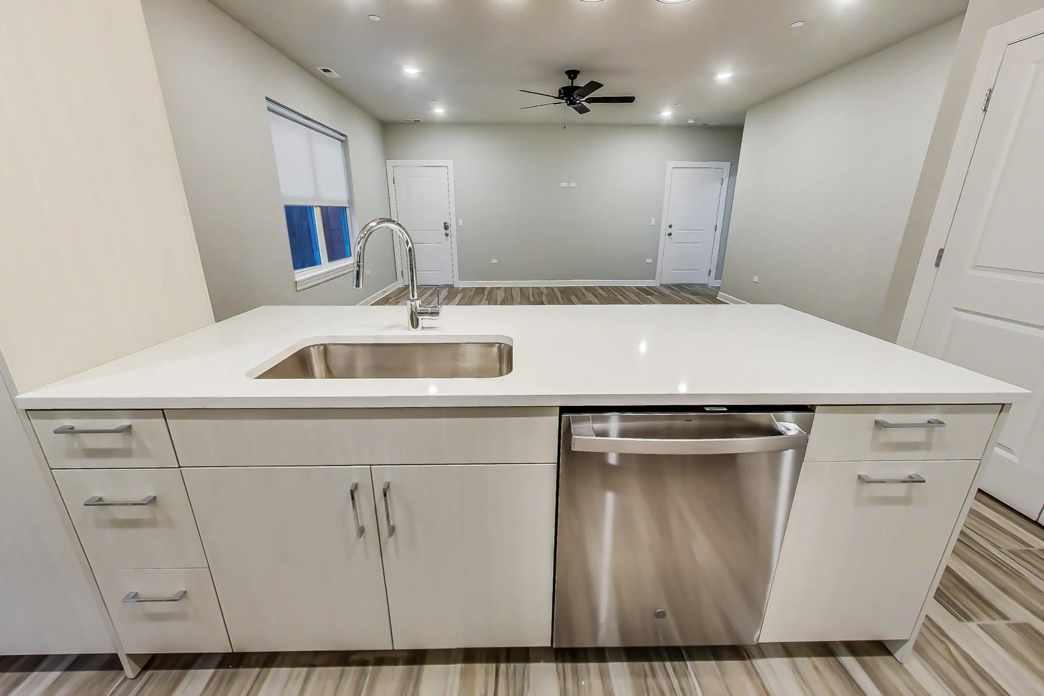 6135 S Kimbark Ave, , 60637, USA 60637-unit#202-Chicago-IL