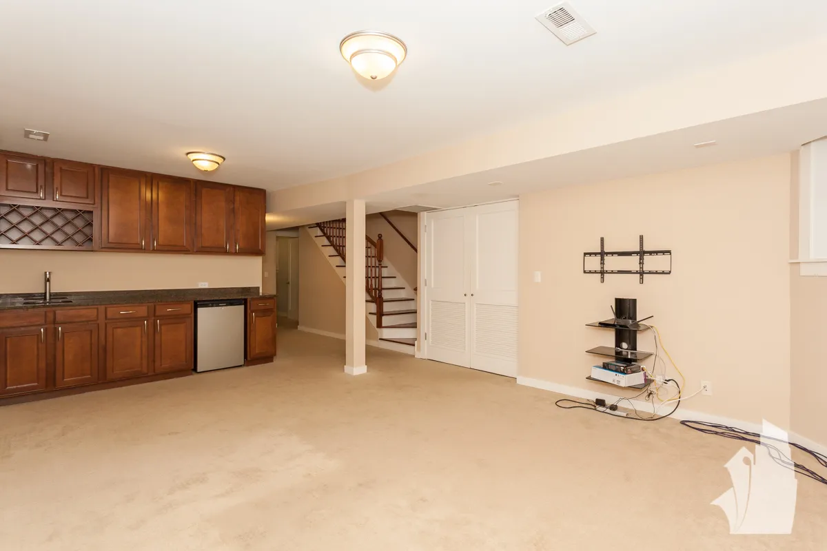 815 W Newport Ave, , 60657, USA 60657-unit#1R-Chicago-IL