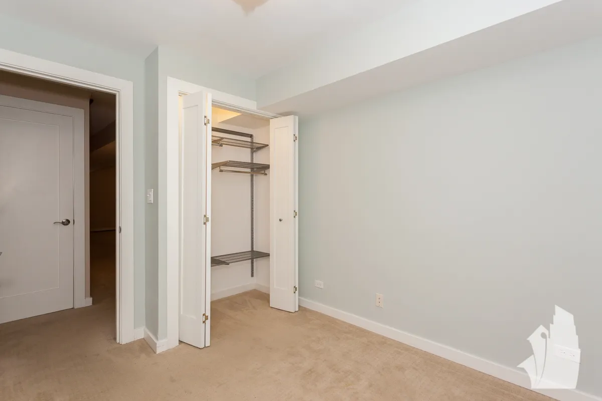 815 W Newport Ave, , 60657, USA 60657-unit#1R-Chicago-IL