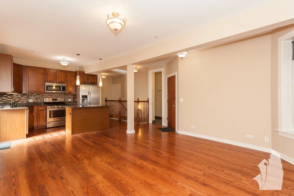 815 W Newport Ave, , 60657, USA 60657-unit#1R-Chicago-IL