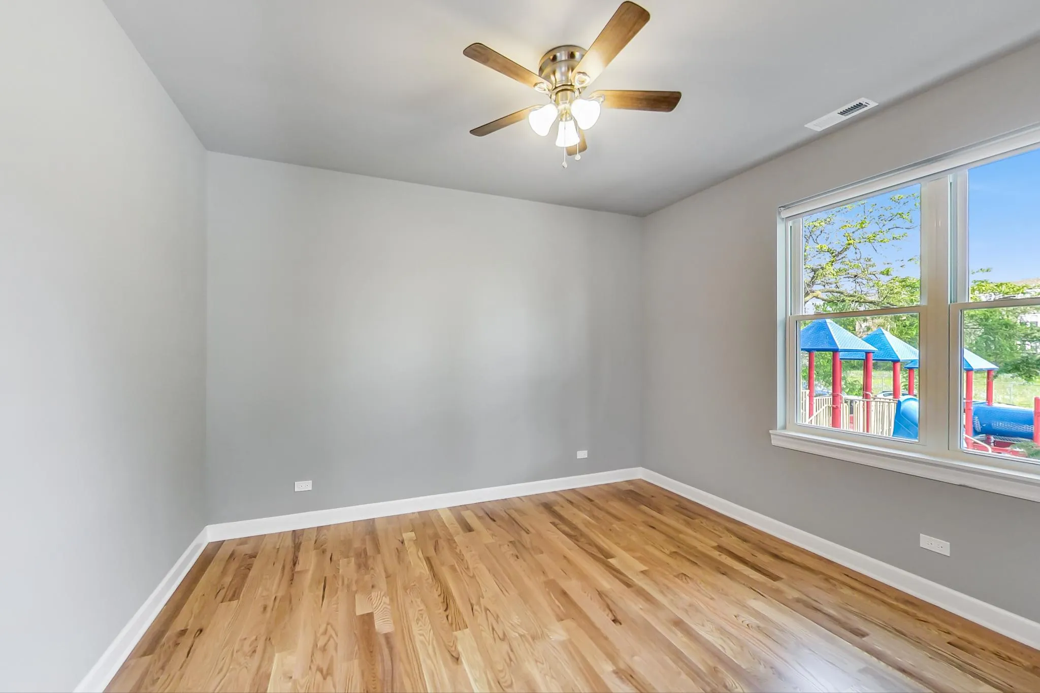 6204 S Kimbark Ave, ,  60637, USA 60637-unit#2E-Chicago-IL