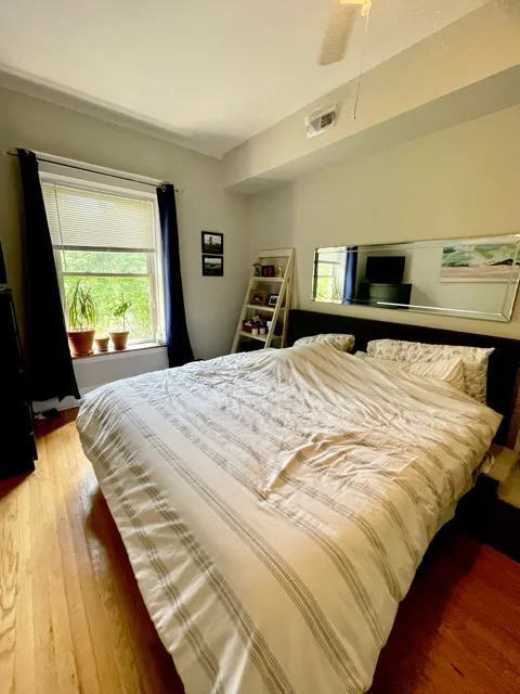 908 W Waveland Ave, ,  60613, USA 60613-unit#1-Chicago-IL