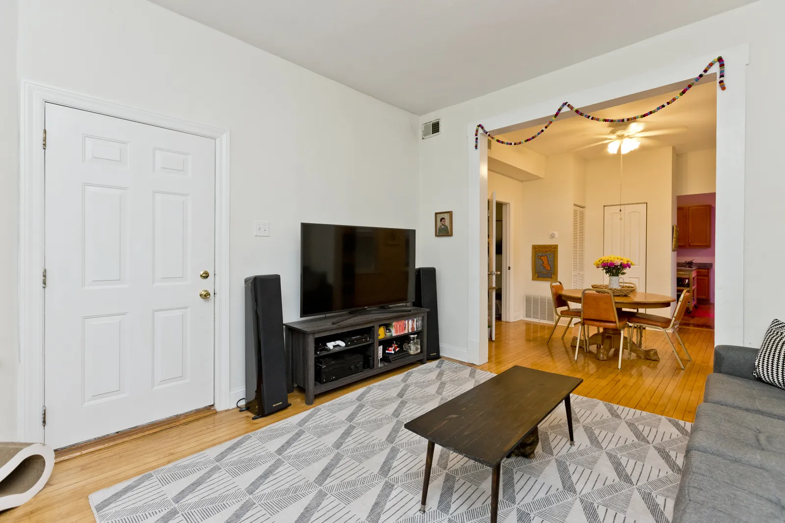 3841 N Bernard St, ,  60618, USA 60618-unit#1F-Chicago-IL