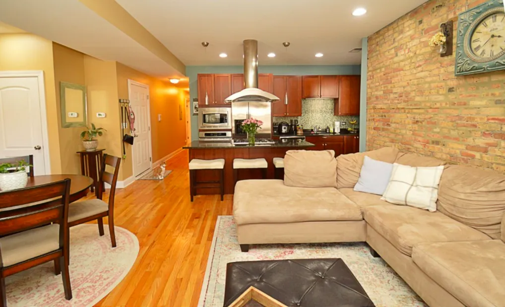 3740 N Wilton Ave, ,  60613, USA 60613-unit#4-Chicago-IL