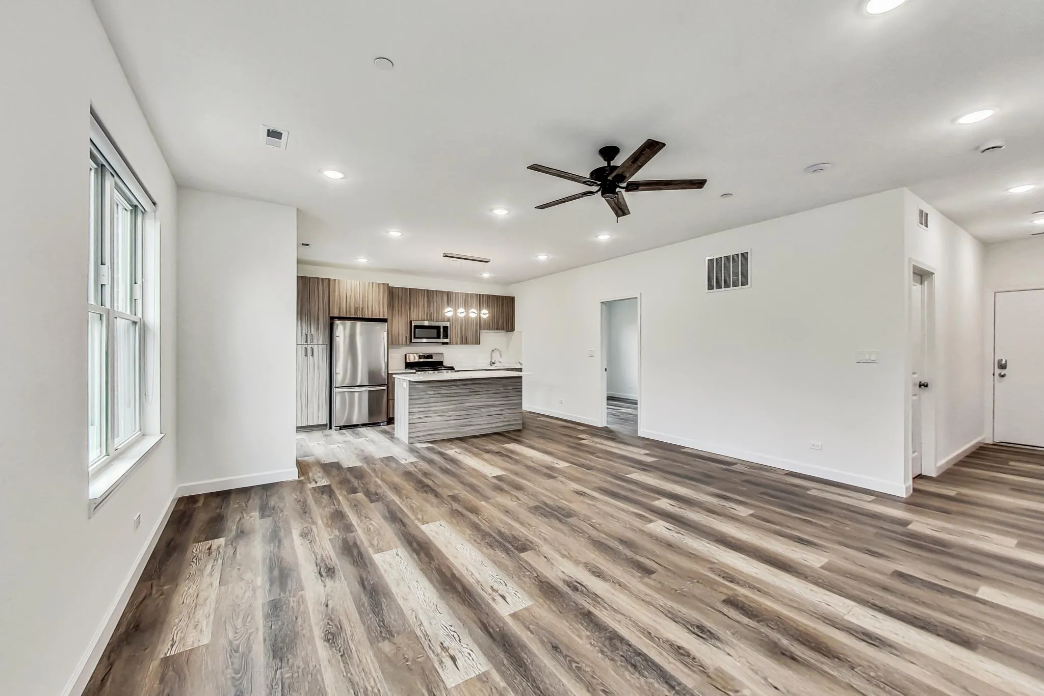 6135 S Kimbark Ave, ,  60637, USA 60637-unit#301-Chicago-IL