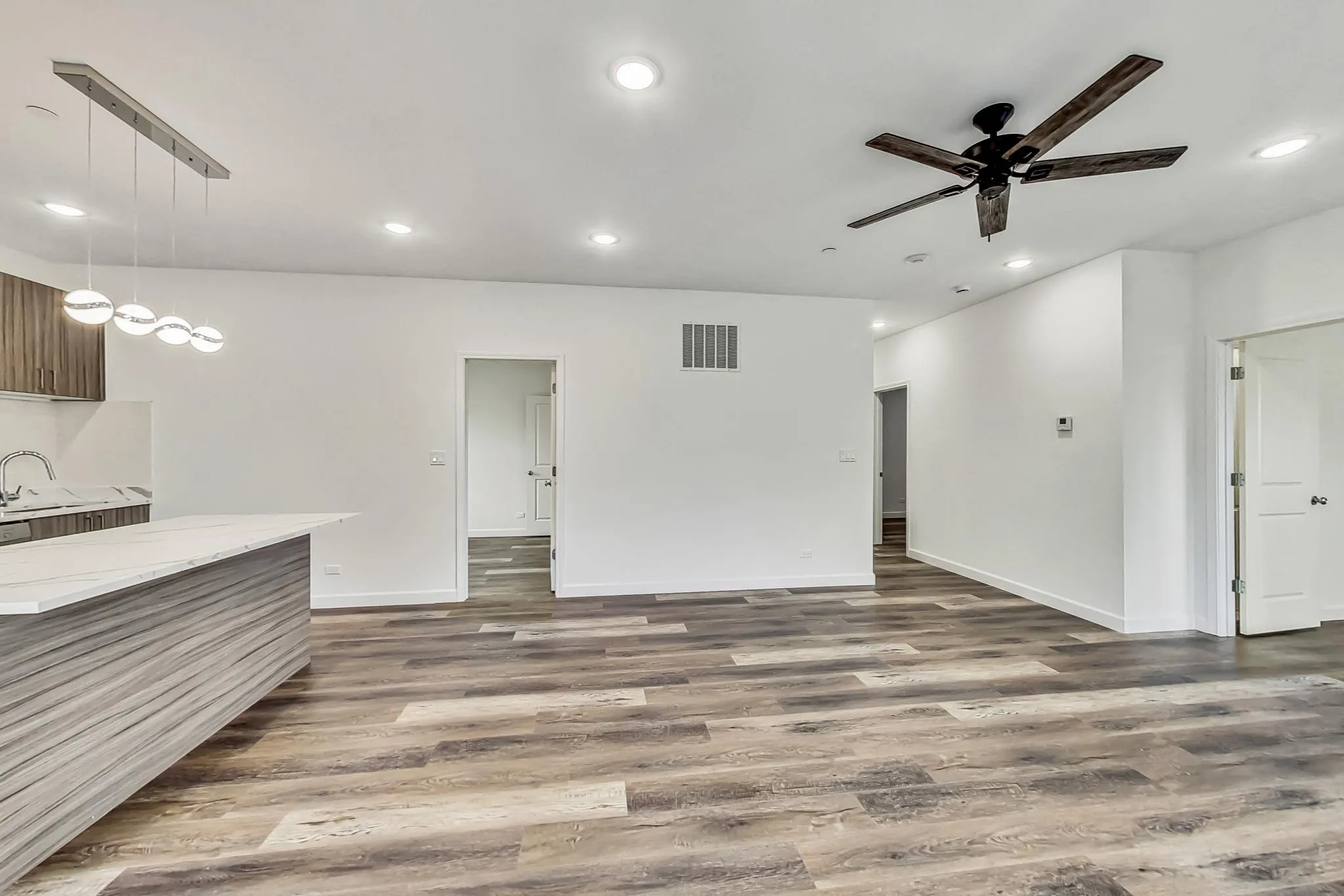 6135 S Kimbark Ave, ,  60637, USA 60637-unit#301-Chicago-IL