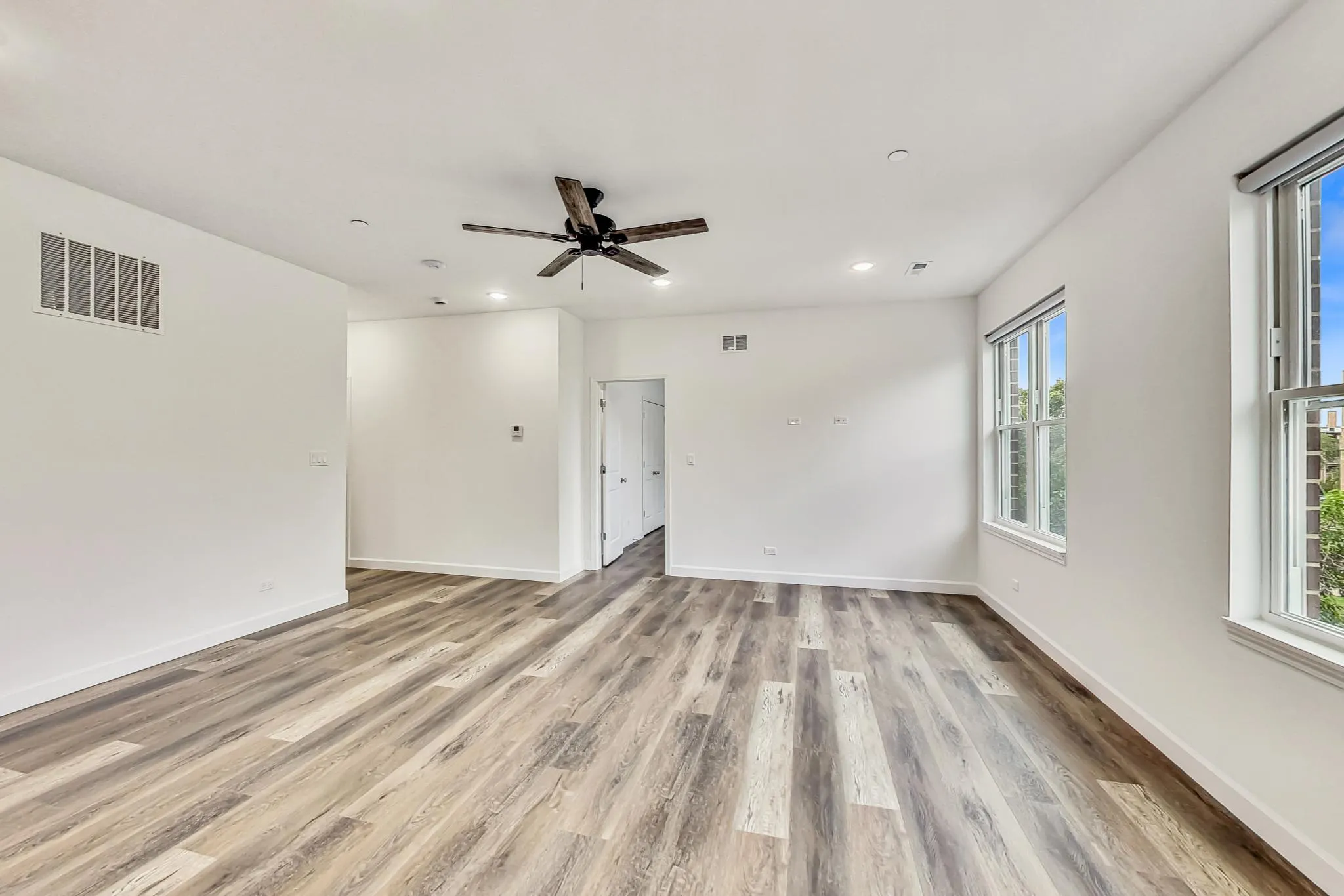 6135 S Kimbark Ave, ,  60637, USA 60637-unit#301-Chicago-IL