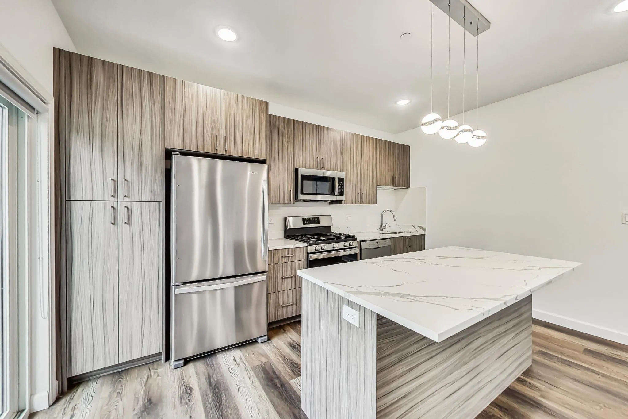 6135 S Kimbark Ave, ,  60637, USA 60637-unit#301-Chicago-IL