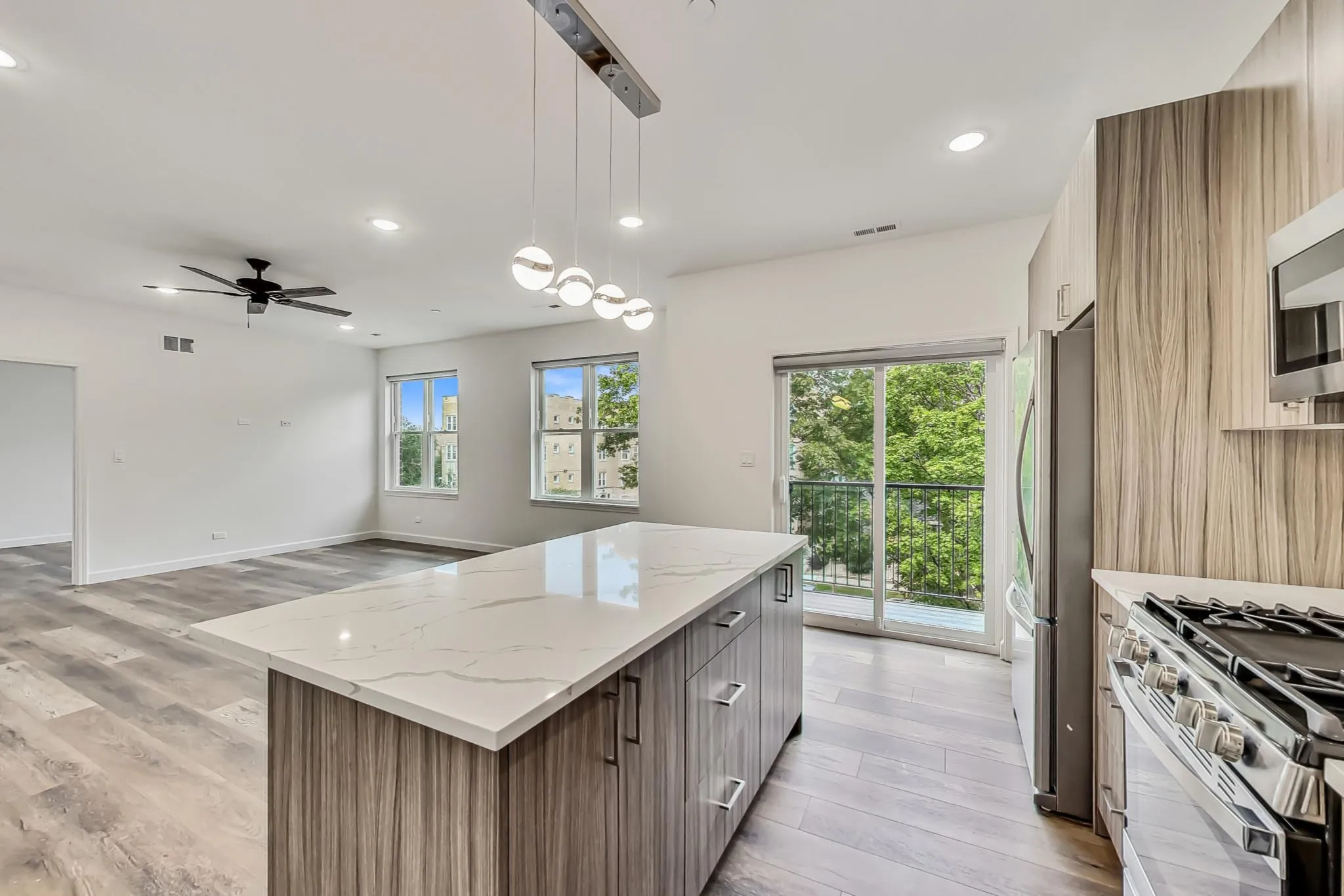 6135 S Kimbark Ave, ,  60637, USA 60637-unit#301-Chicago-IL