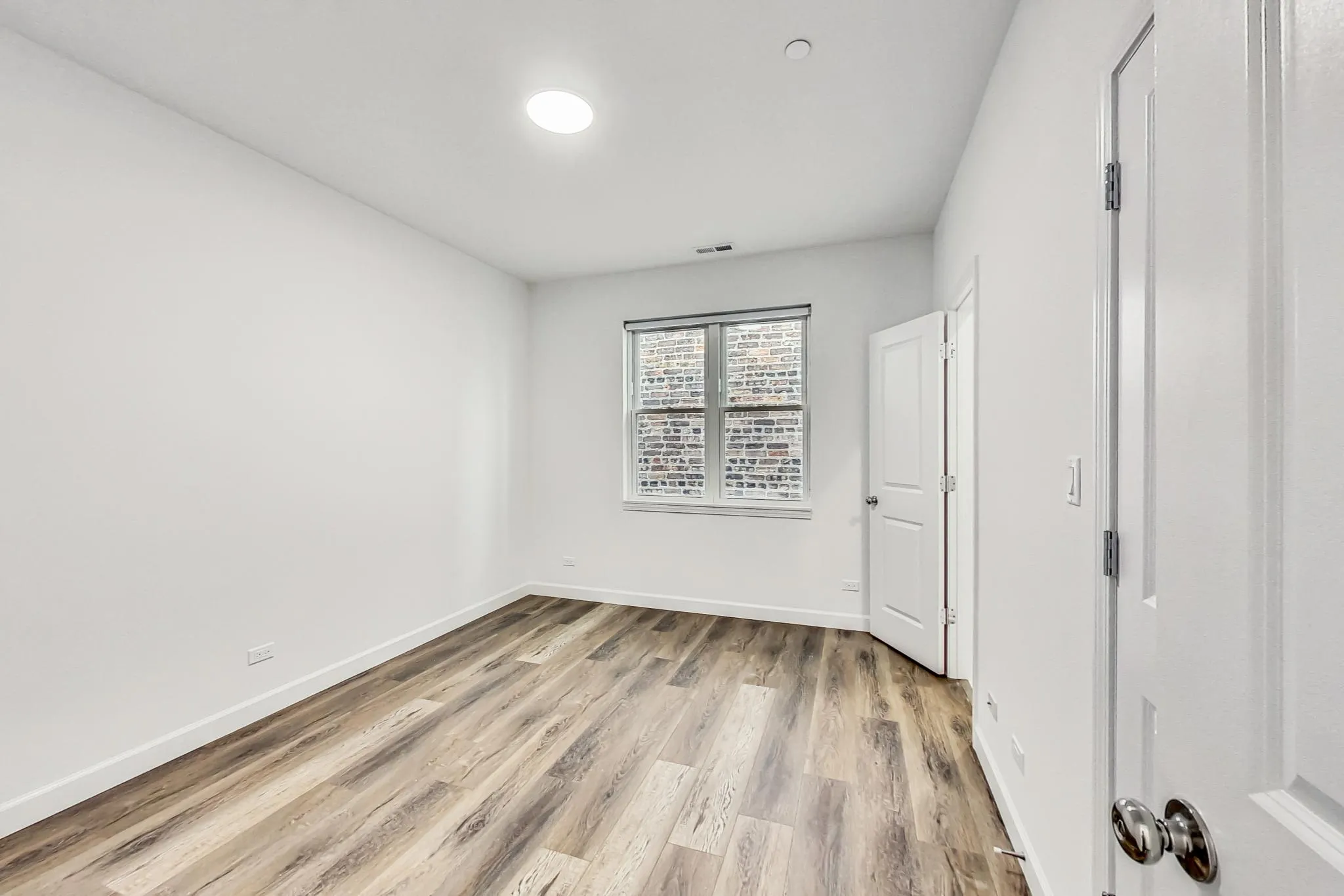 6135 S Kimbark Ave, ,  60637, USA 60637-unit#301-Chicago-IL