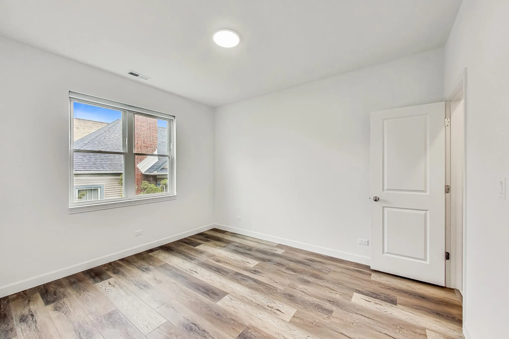 6135 S Kimbark Ave, ,  60637, USA 60637-unit#301-Chicago-IL