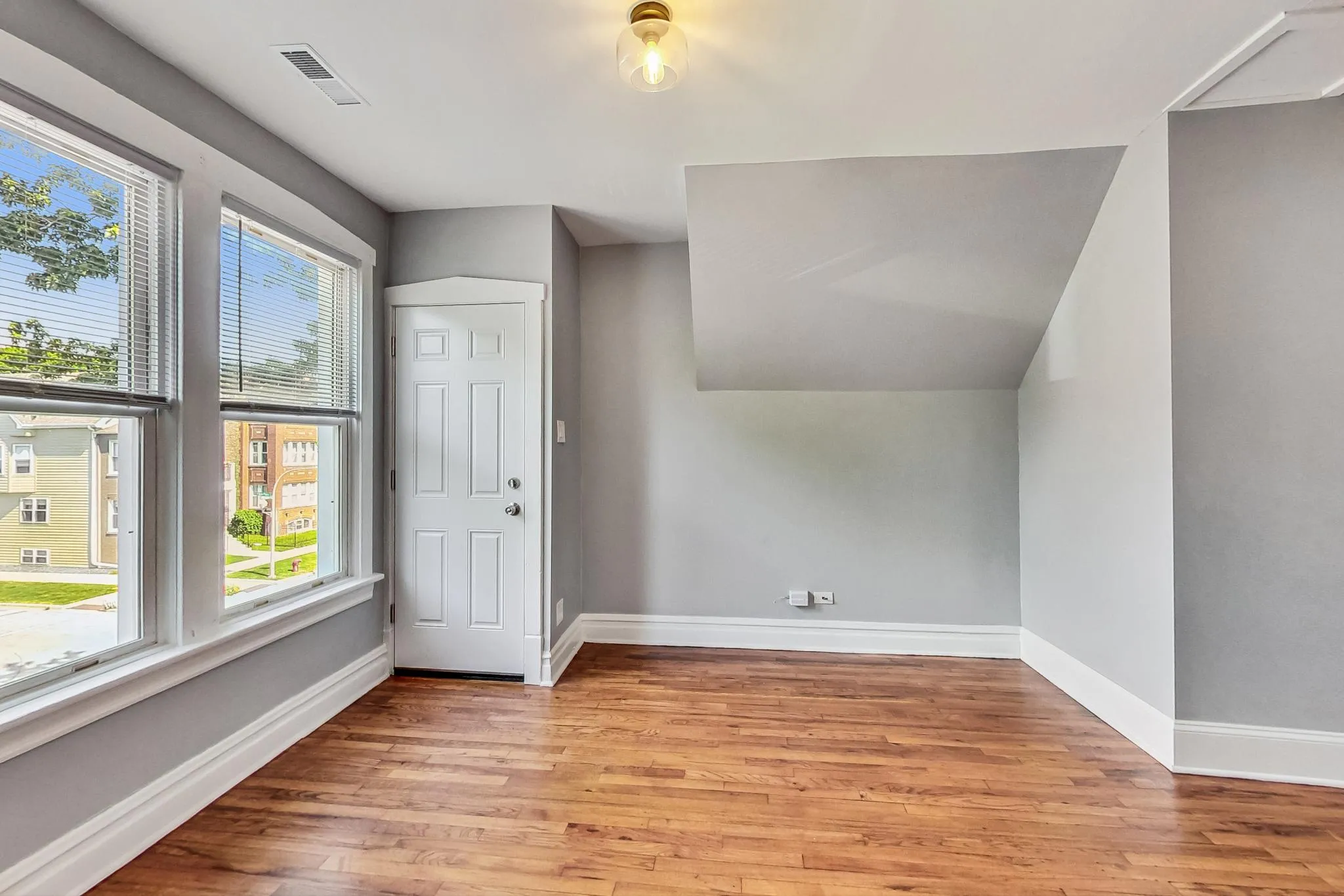 4057 N Whipple St, , 60618, USA 60618-unit#2-Chicago-IL
