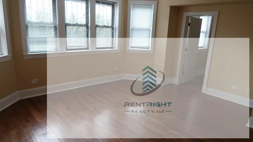 2836 N Francisco Ave, ,  60618, USA 60618-unit#2836 - G-Chicago-IL