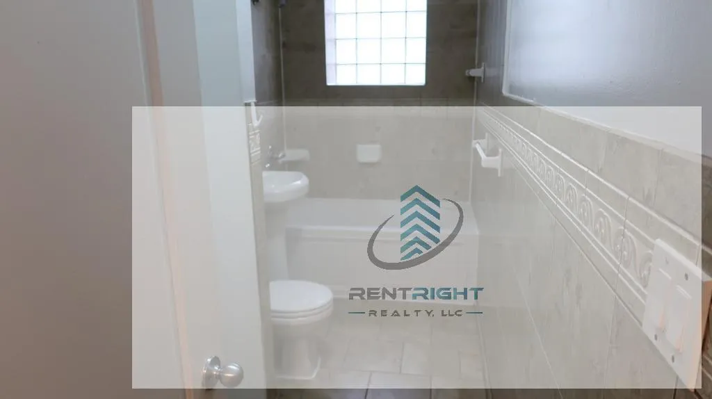 2836 N Francisco Ave, ,  60618, USA 60618-unit#2836 - G-Chicago-IL