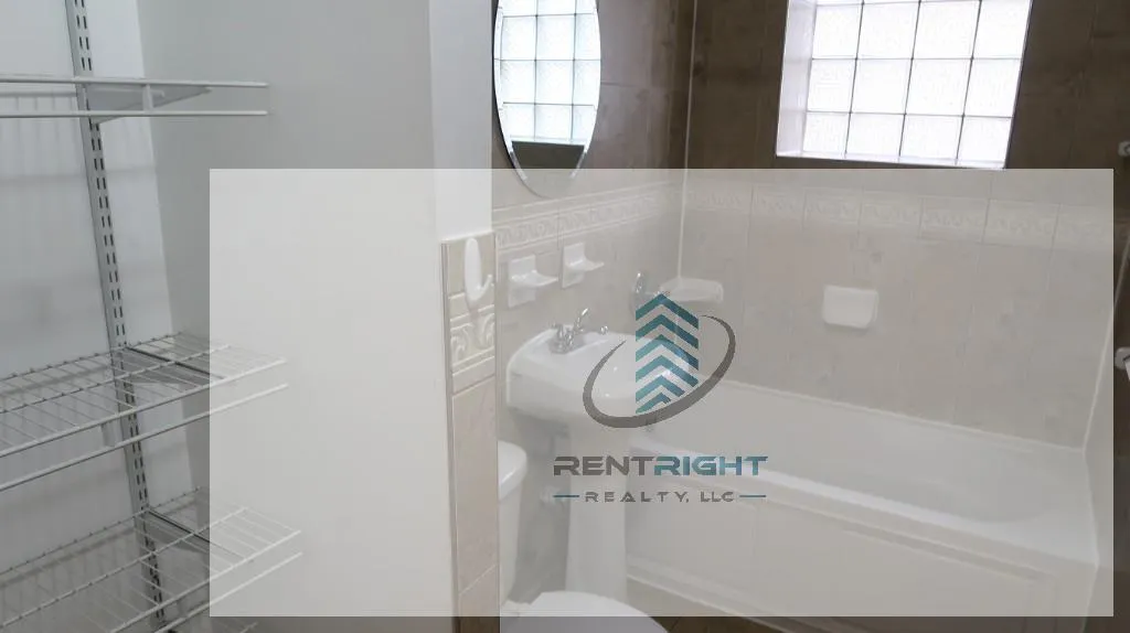 2836 N Francisco Ave, ,  60618, USA 60618-unit#2836 - G-Chicago-IL