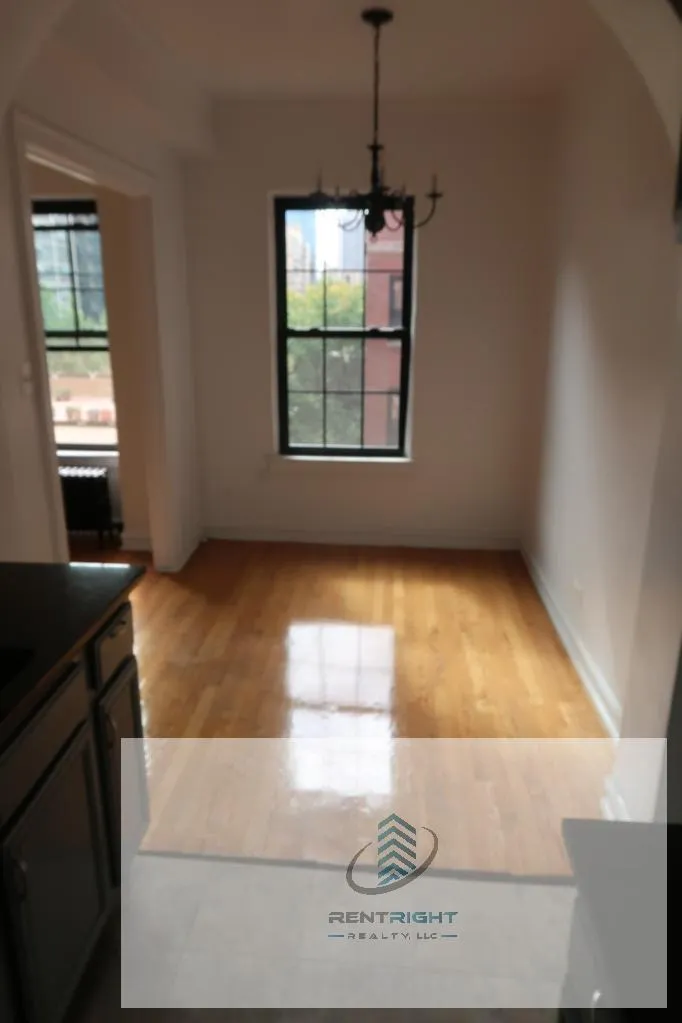 426 W Briar Pl, , 60657, USA 60657-unit#E6-Chicago-IL