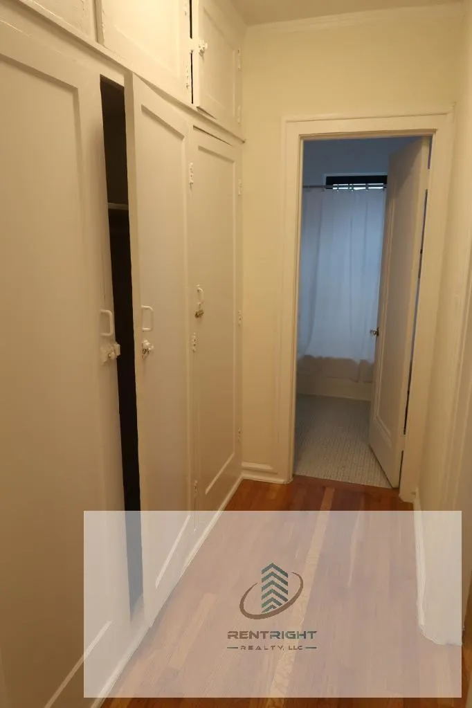 426 W Briar Pl, , 60657, USA 60657-unit#E5-Chicago-IL