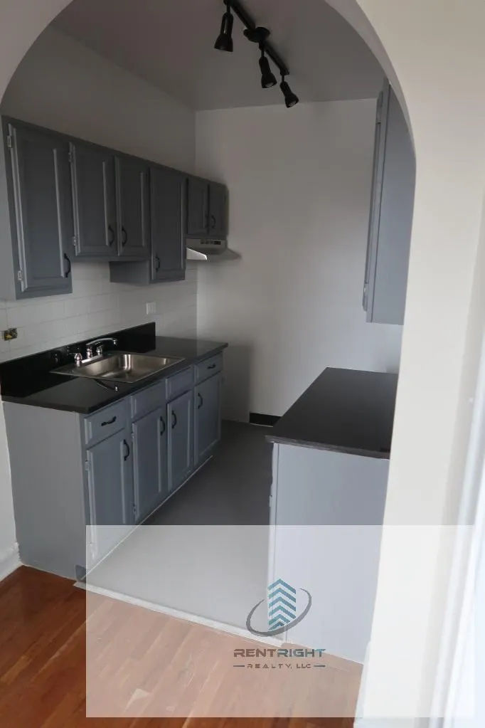 426 W Briar Pl, , 60657, USA 60657-unit#J7-Chicago-IL