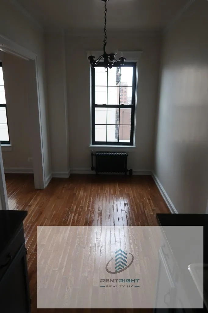 426 W Briar Pl, ,  60657, USA 60657-unit#J7-Chicago-IL