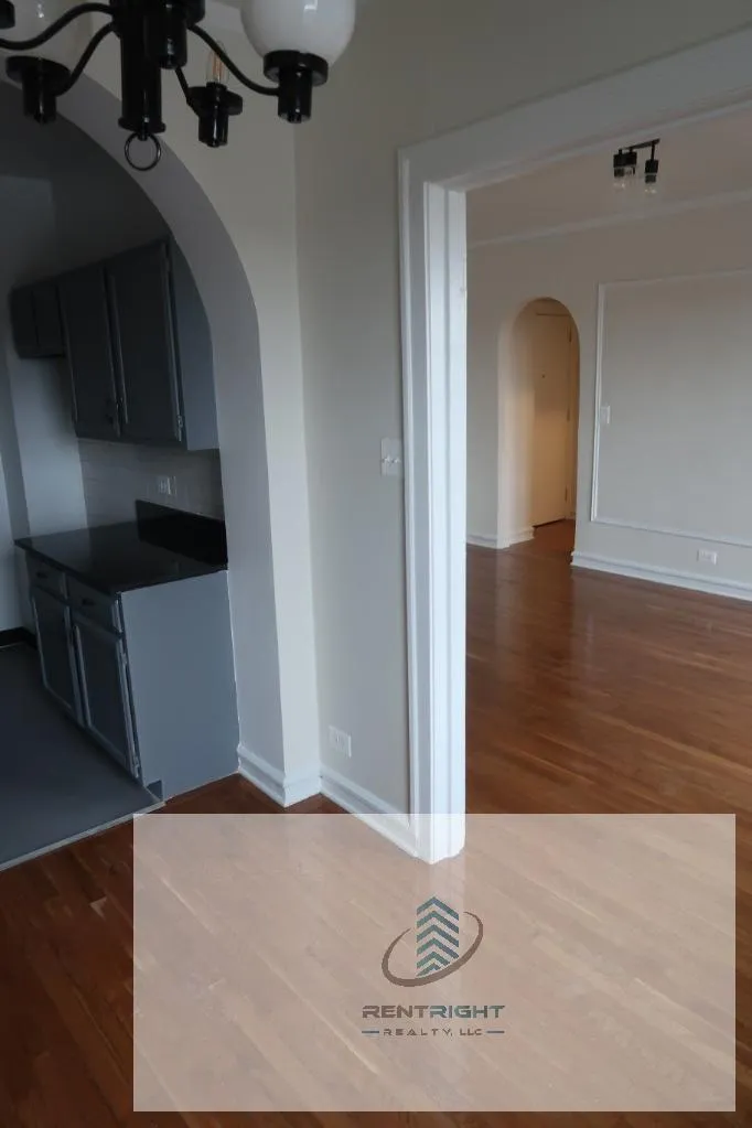 426 W Briar Pl, ,  60657, USA 60657-unit#J7-Chicago-IL