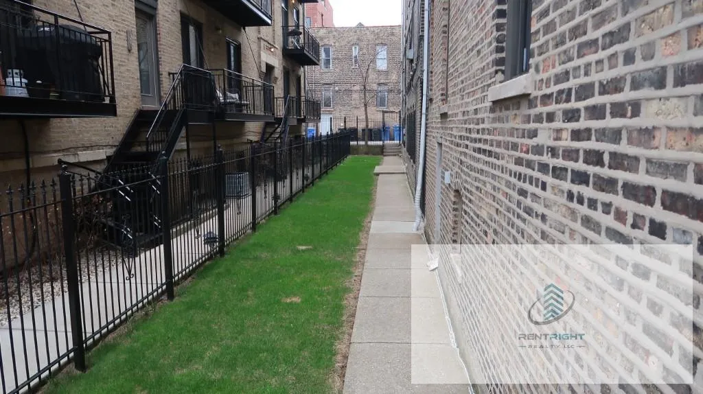 1311 N Bosworth Ave, , 60642, USA 60642-unit#2M-Chicago-IL