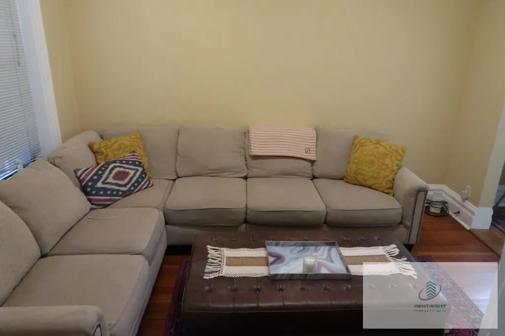 1311 N Bosworth Ave, ,  60642, USA 60642-unit#2M-Chicago-IL