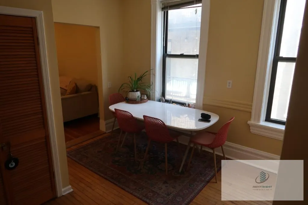 1311 N Bosworth Ave, ,  60642, USA 60642-unit#2M-Chicago-IL