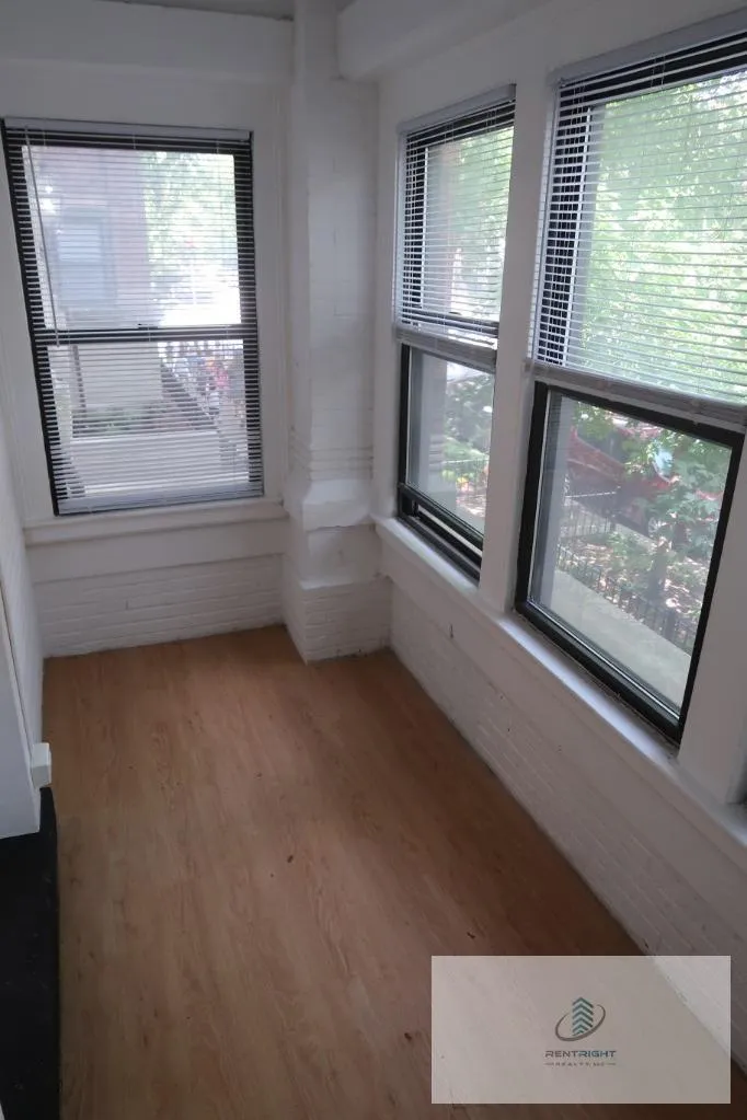 755 W Buena Ave, , 60613, USA 60613-unit#200-Chicago-IL