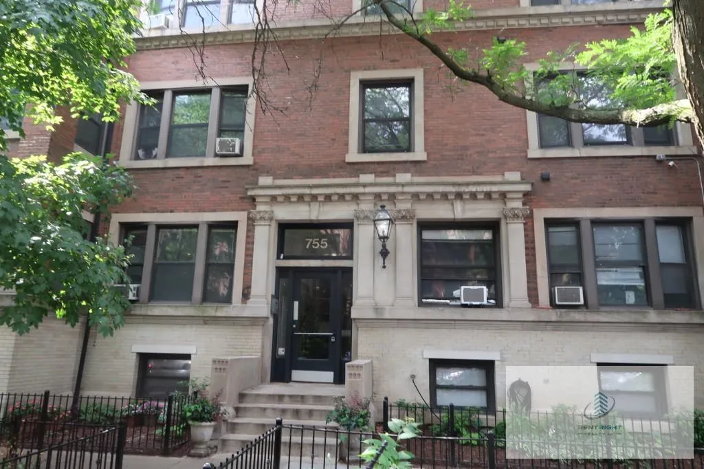 755 W Buena Ave, ,  60613, USA 60613-unit#G2-Chicago-IL