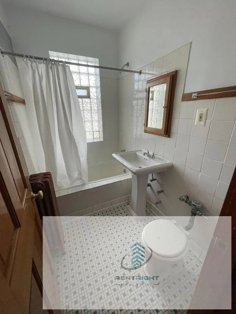 5039 N Springfield Ave, , 60625, USA 60625-unit#5039 - 2B-Chicago-IL