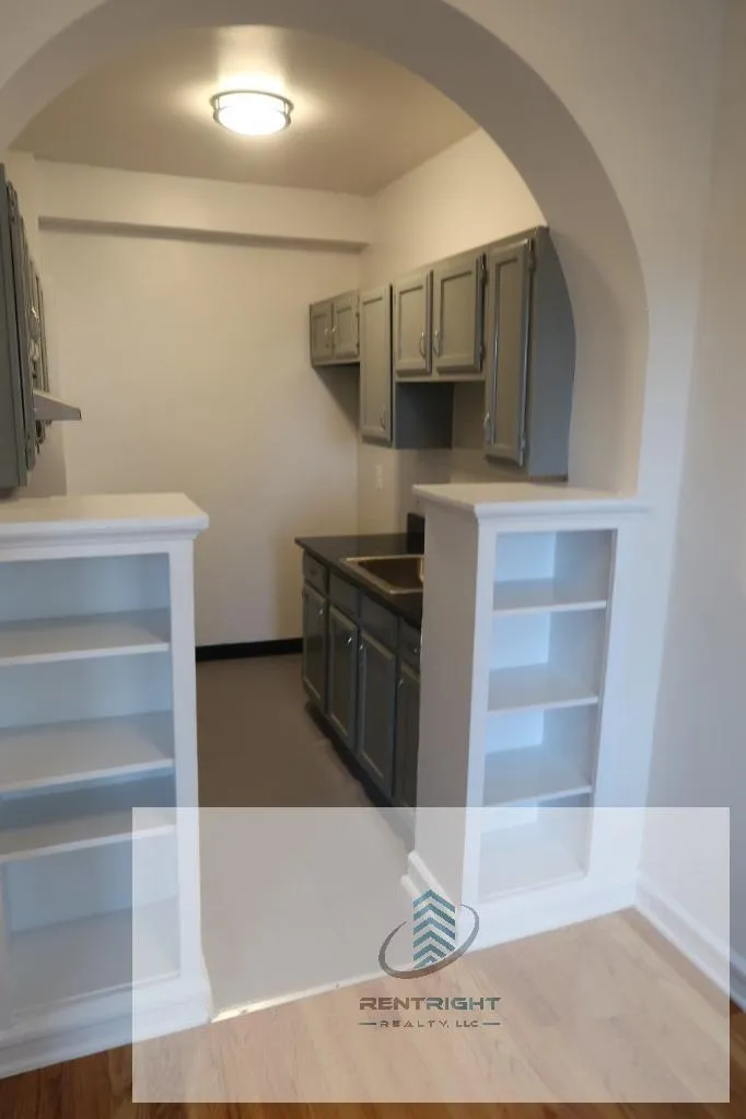 426 W Briar Pl, , 60657, USA 60657-unit#H2-Chicago-IL
