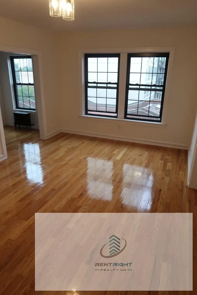 426 W Briar Pl, , 60657, USA 60657-unit#H2-Chicago-IL