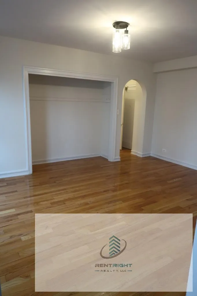 426 W Briar Pl, , 60657, USA 60657-unit#H2-Chicago-IL