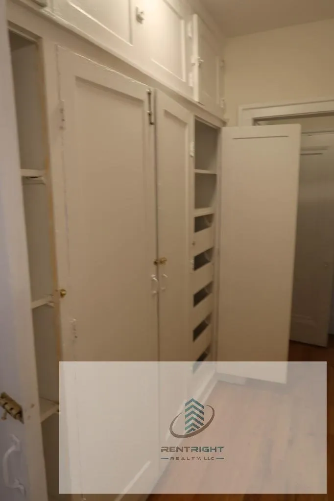 426 W Briar Pl, , 60657, USA 60657-unit#H2-Chicago-IL