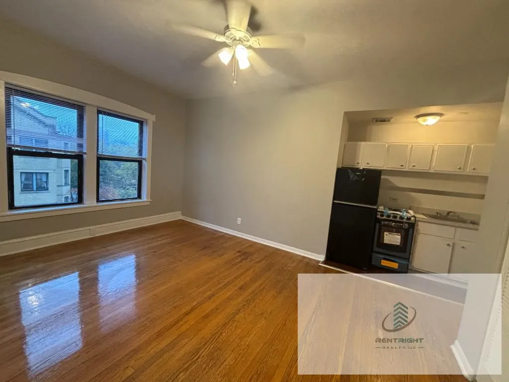 755 W Buena Ave, , 60613, USA 60613-unit#306-Chicago-IL